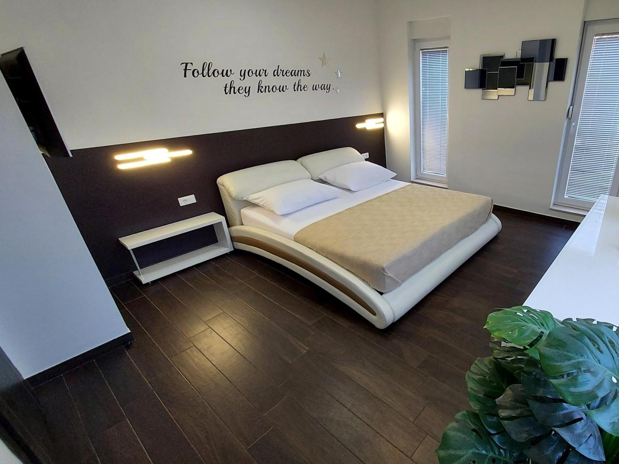Apartment Sunny Spell ซาดาร์ ภายนอก รูปภาพ