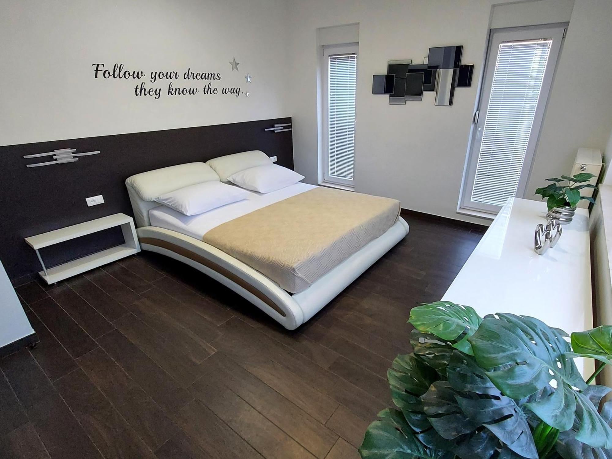 Apartment Sunny Spell ซาดาร์ ภายนอก รูปภาพ