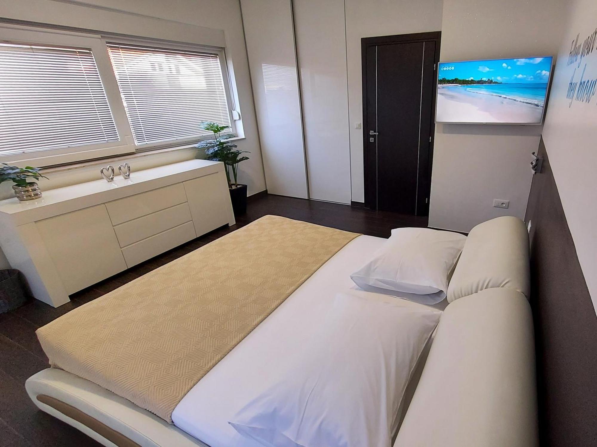 Apartment Sunny Spell ซาดาร์ ภายนอก รูปภาพ