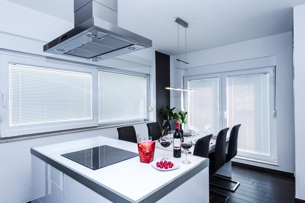 Apartment Sunny Spell ซาดาร์ ภายนอก รูปภาพ